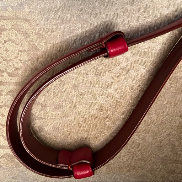 Chicos red leather belt adjustable gold & silver toned buckle - Picture 5 of 9